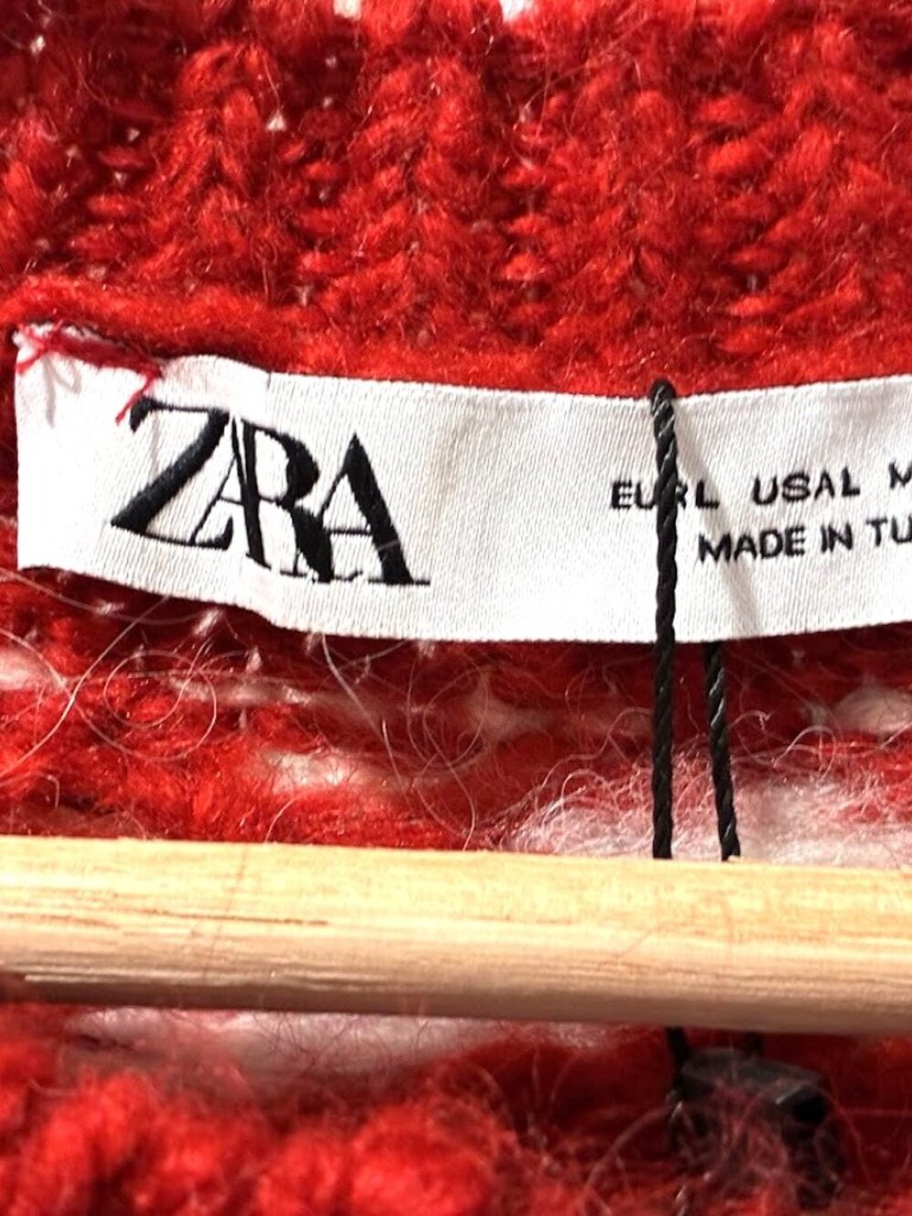 NWT Zara Fair Isle Textured Knit Sweater Red Cream Wool Blend Chunky Jacquard L - Picture 5 of 9